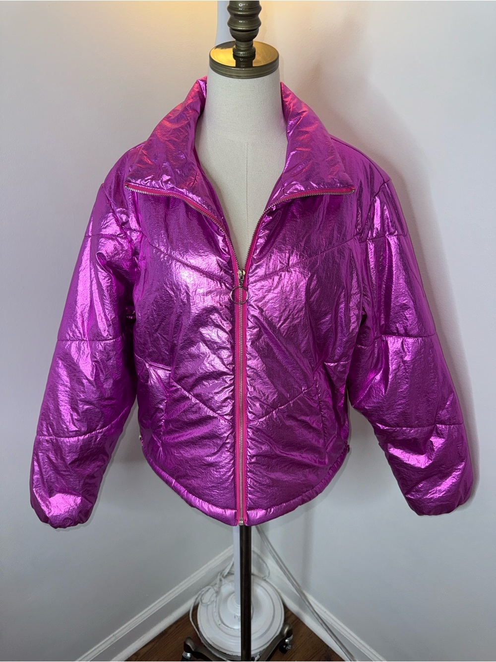 TCEC Women’s Medium Pink Purple Holographic Puffer Jacket